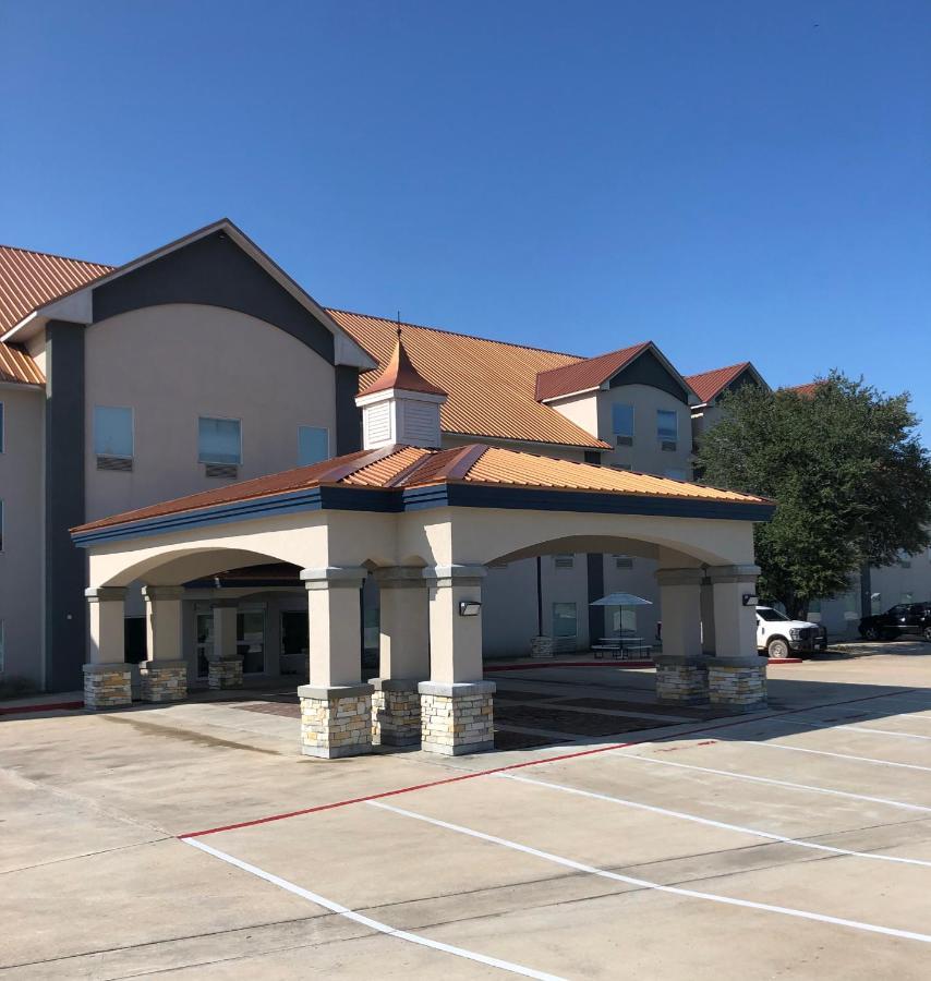 Fairbridge Inn & Suites Cuero Εξωτερικό φωτογραφία