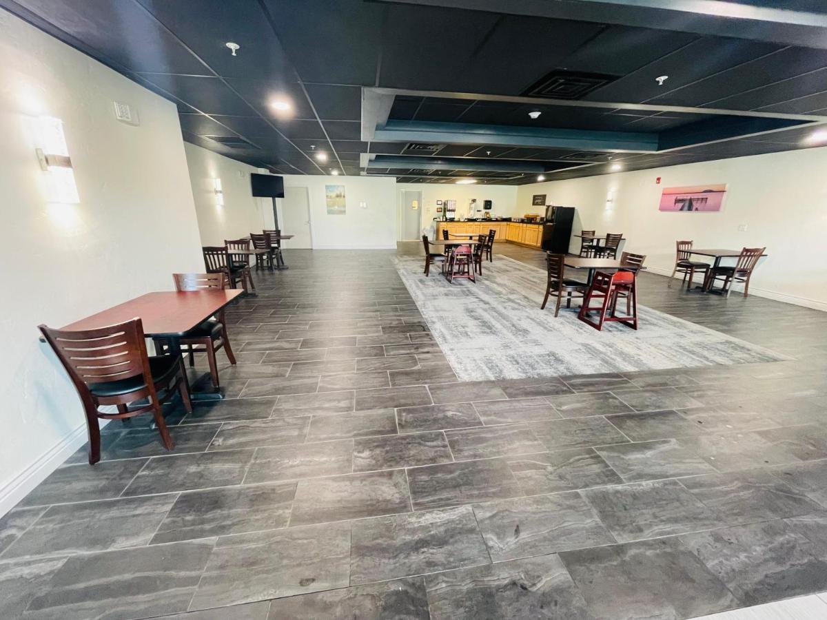 Fairbridge Inn & Suites Cuero Εξωτερικό φωτογραφία