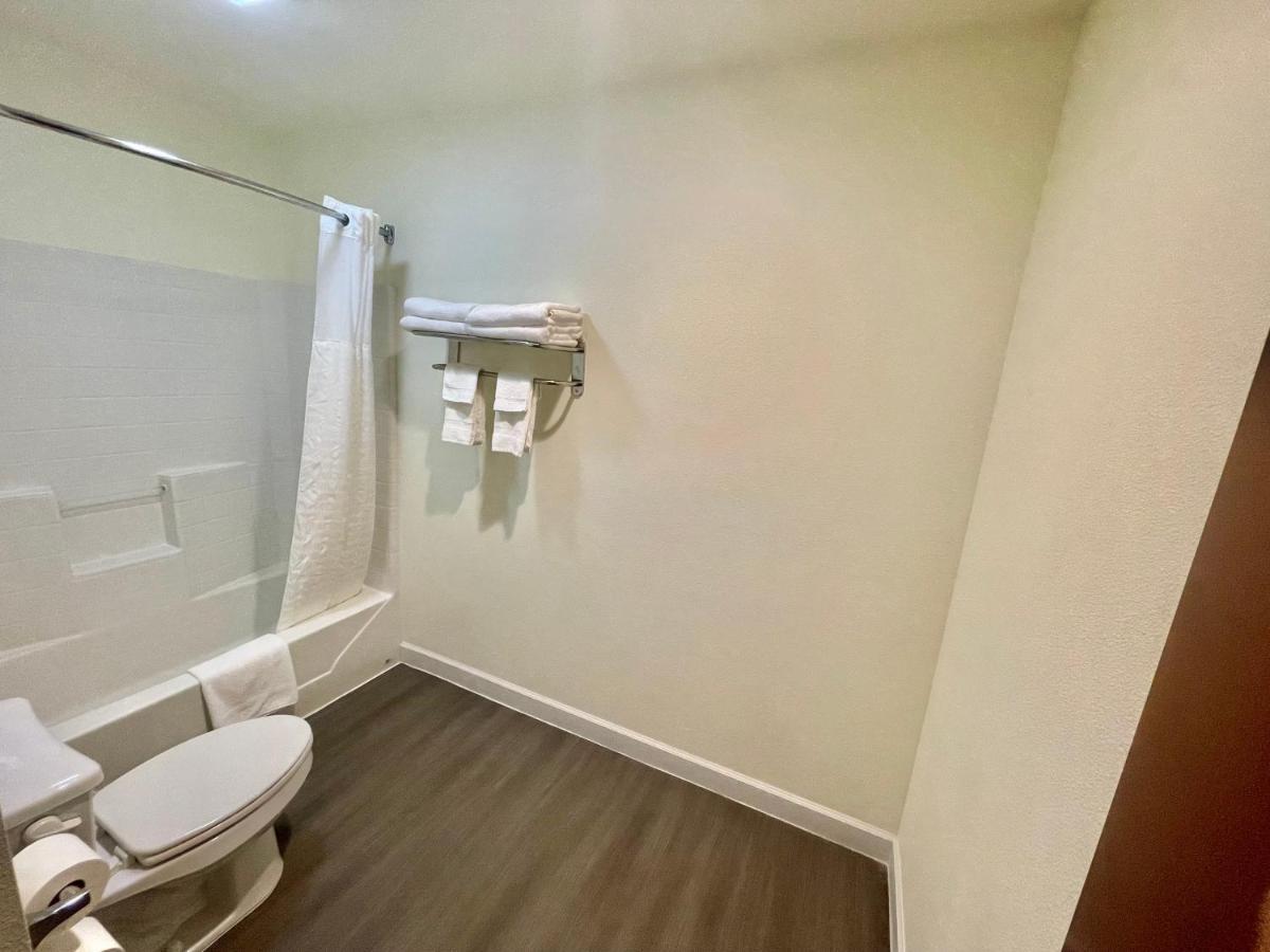 Fairbridge Inn & Suites Cuero Εξωτερικό φωτογραφία